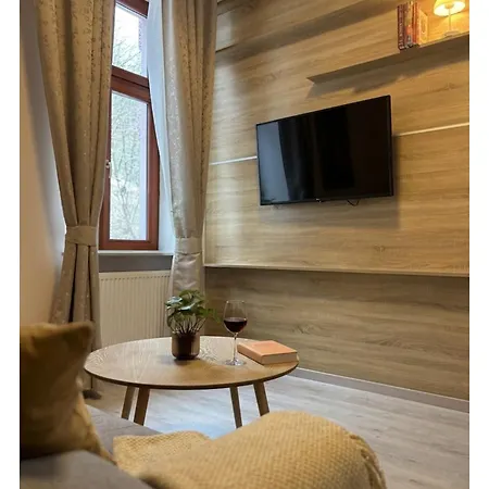 Carlsbad With Free Parking Апартаменты *